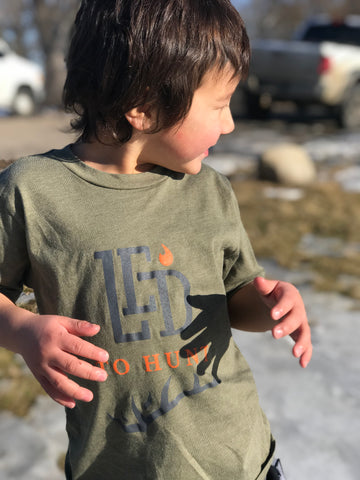 LED to® Hunt Antler Premium T-shirt